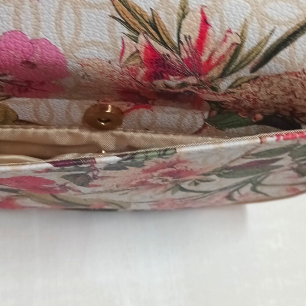 Time and Tru floral crossbody Riverdale Bag for womens over the shoulder bag NWT - Picture 3 of 9